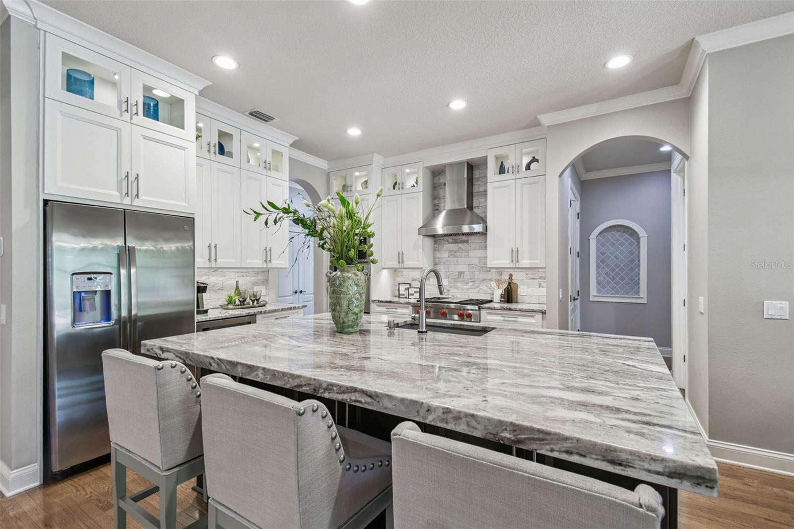 Image 26 of 86 For 1913 Floresta View Drive