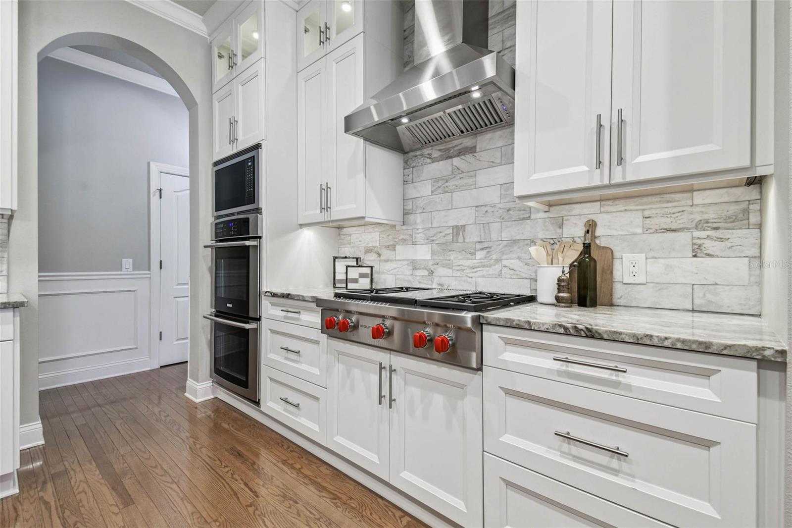 Image 27 of 86 For 1913 Floresta View Drive