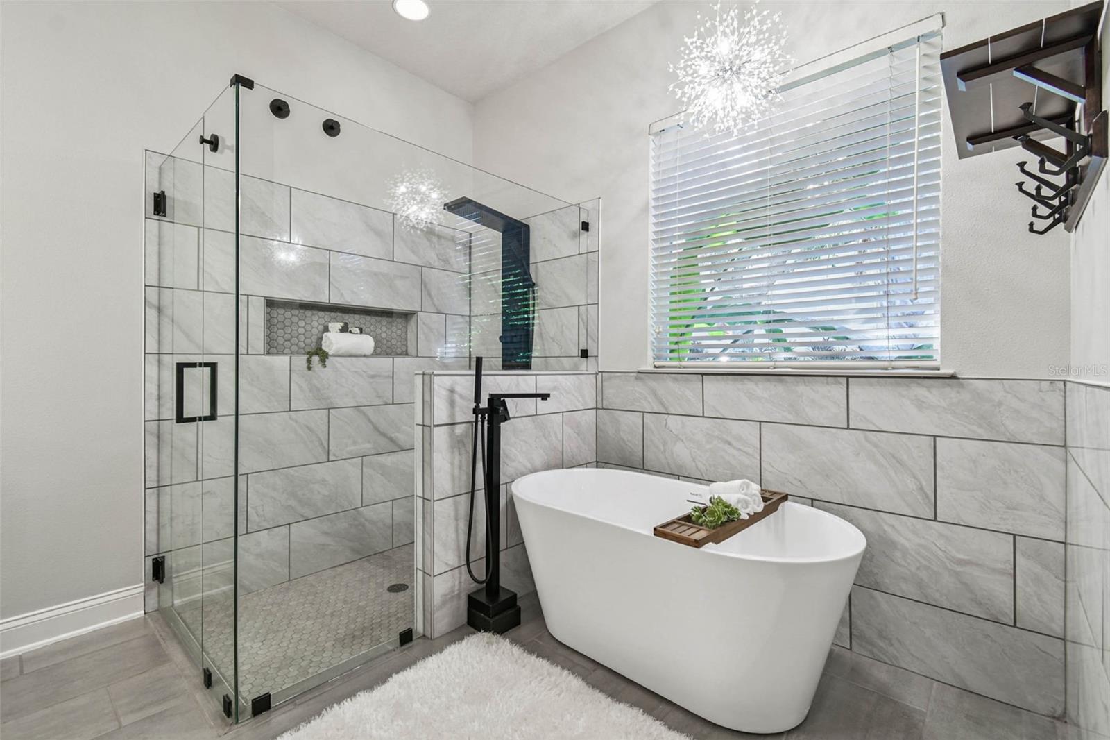 Image 34 of 86 For 1913 Floresta View Drive