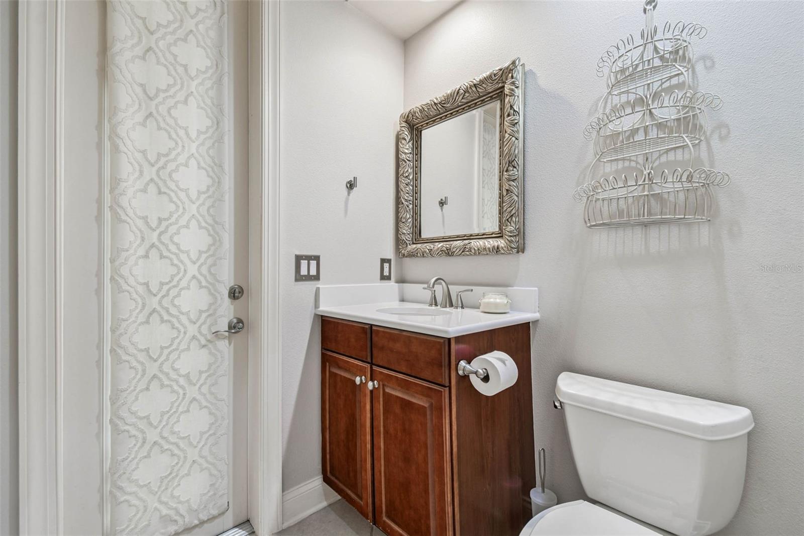 Image 37 of 86 For 1913 Floresta View Drive