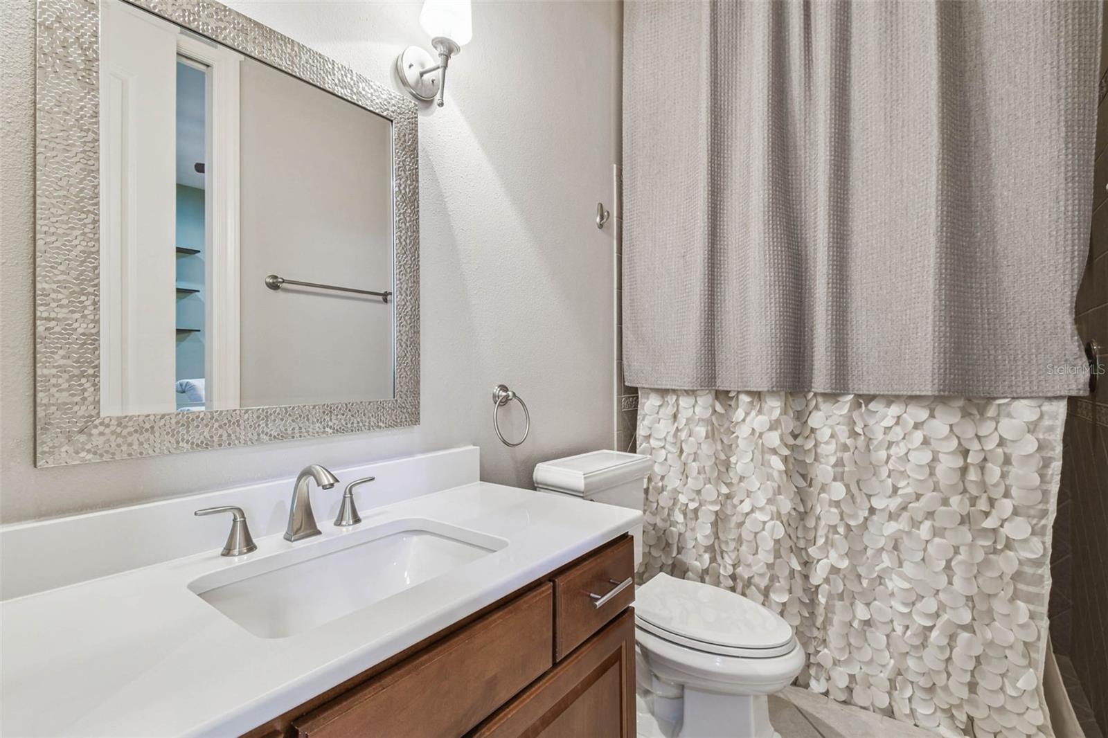 Image 39 of 86 For 1913 Floresta View Drive