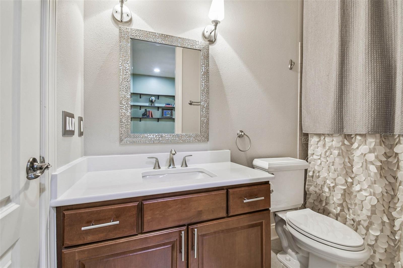 Image 40 of 86 For 1913 Floresta View Drive