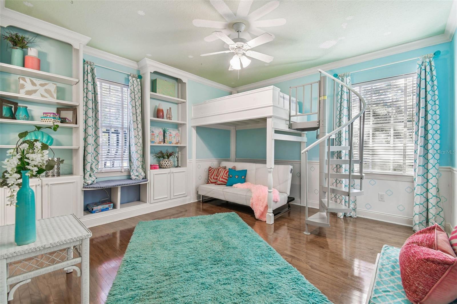 Image 49 of 86 For 1913 Floresta View Drive