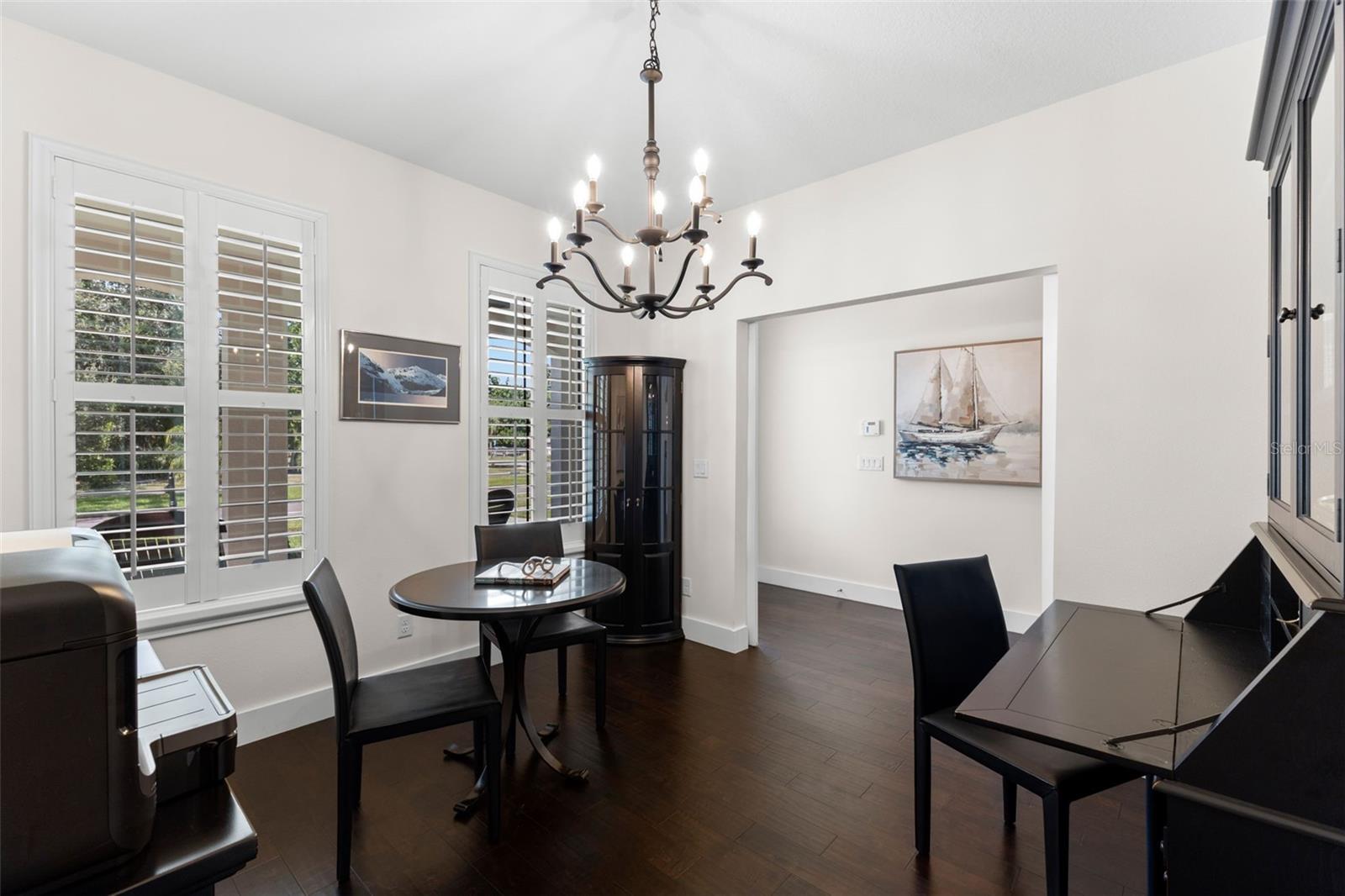 Image 24 of 53 For 503 Park Boulevard