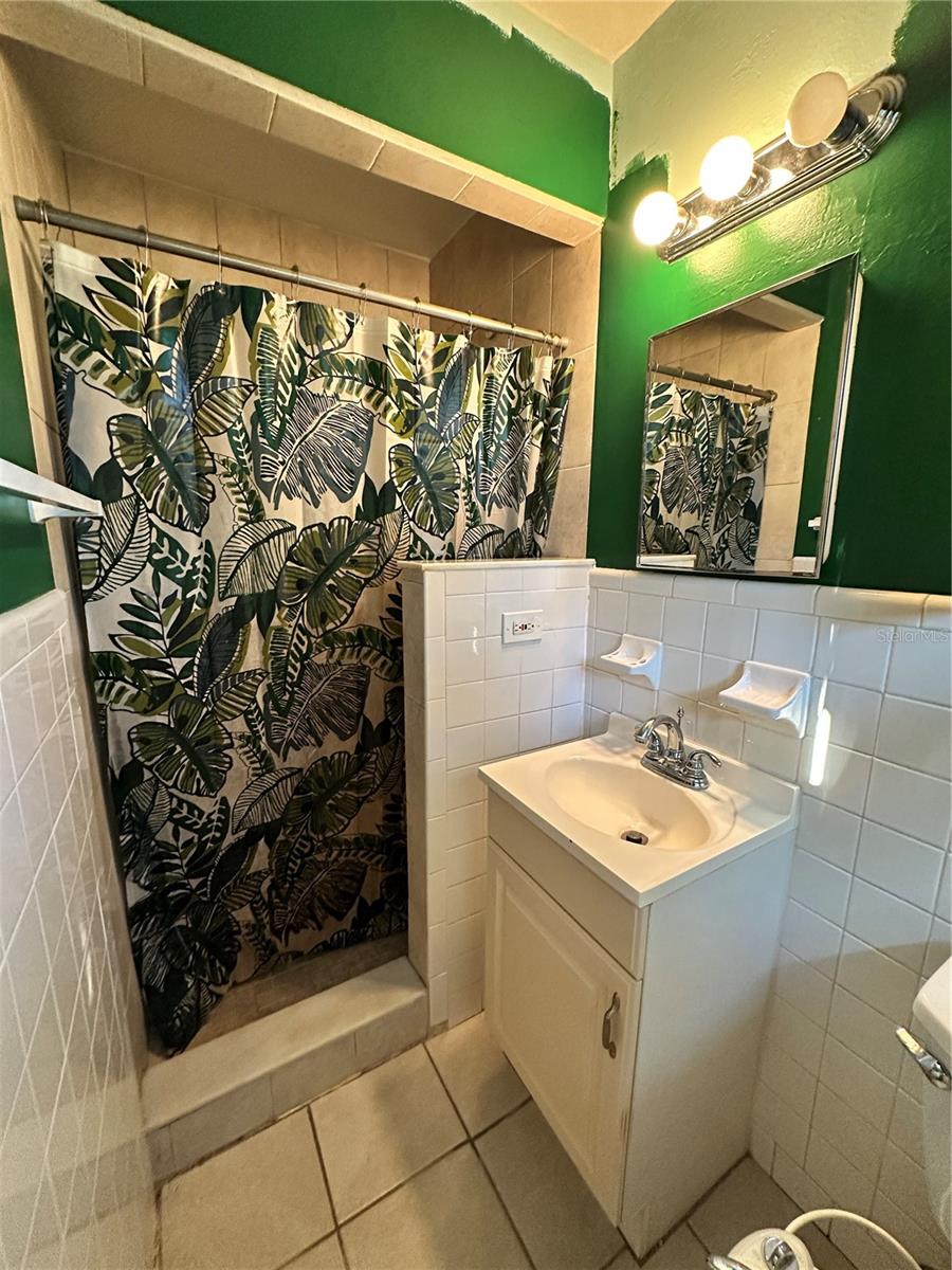 Image 21 of 30 For 3673 Searobin Drive Se