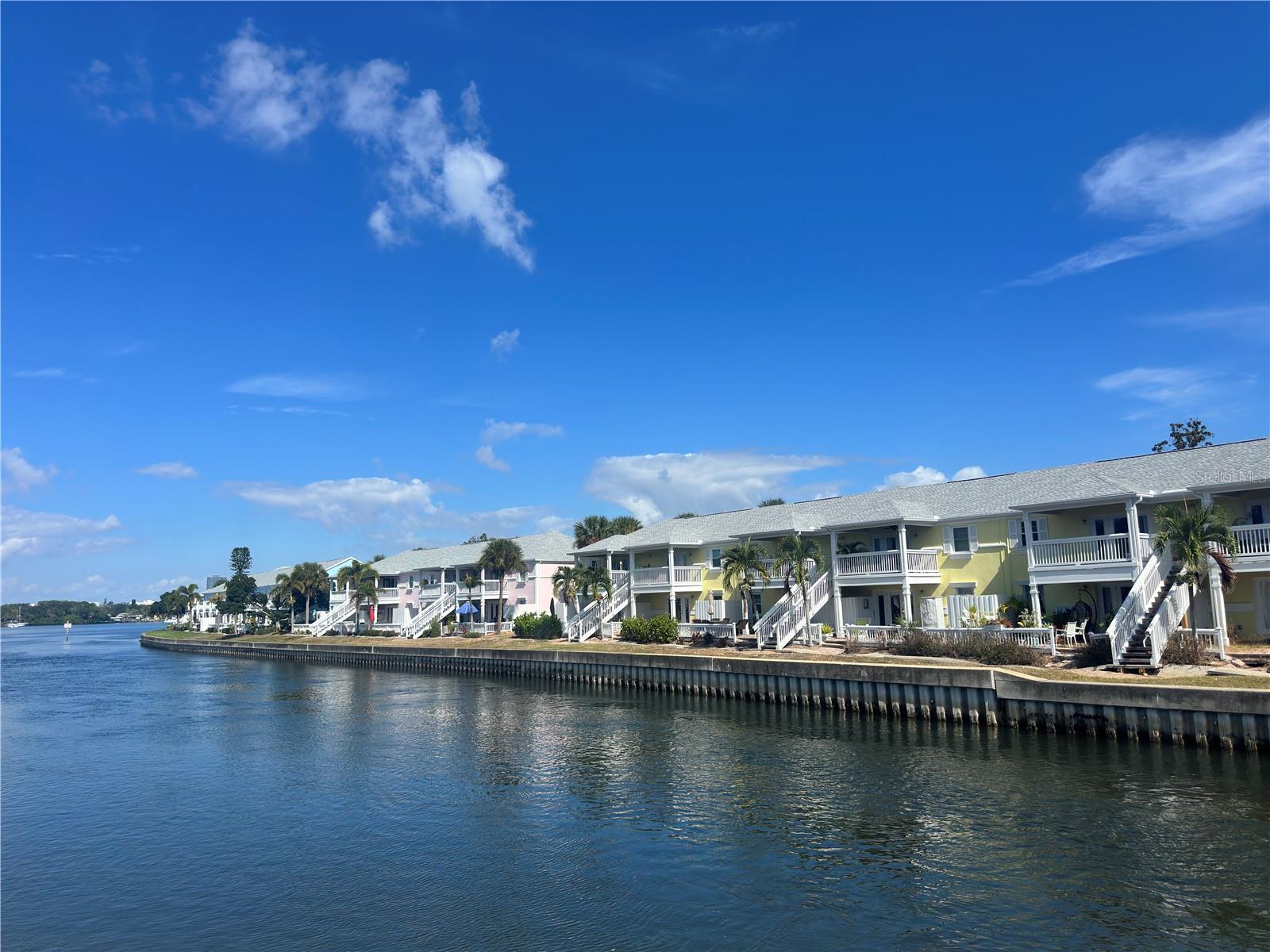 Image 25 of 30 For 3673 Searobin Drive Se