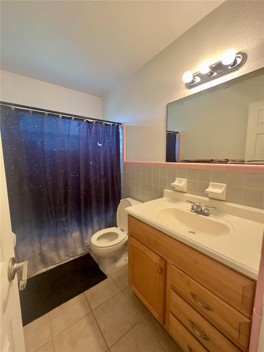 Image 5 of 30 For 3673 Searobin Drive Se