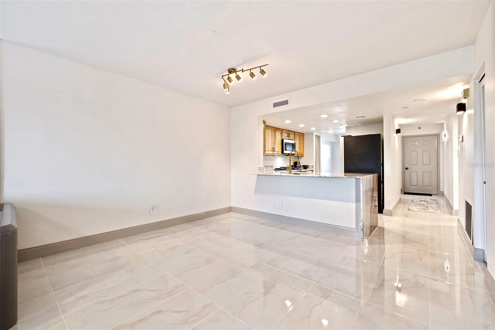 Image 18 of 72 For 5400 Park Street N 209