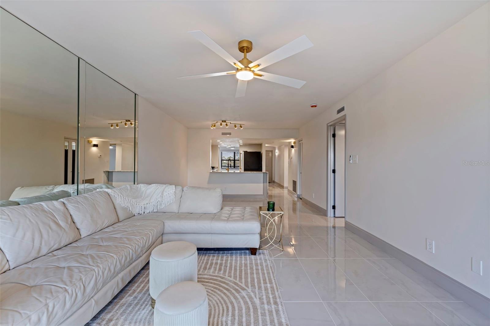 Image 22 of 72 For 5400 Park Street N 209