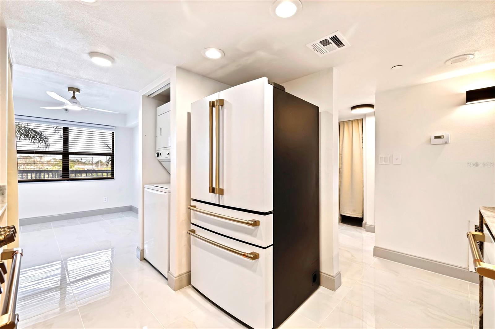 Image 4 of 72 For 5400 Park Street N 209