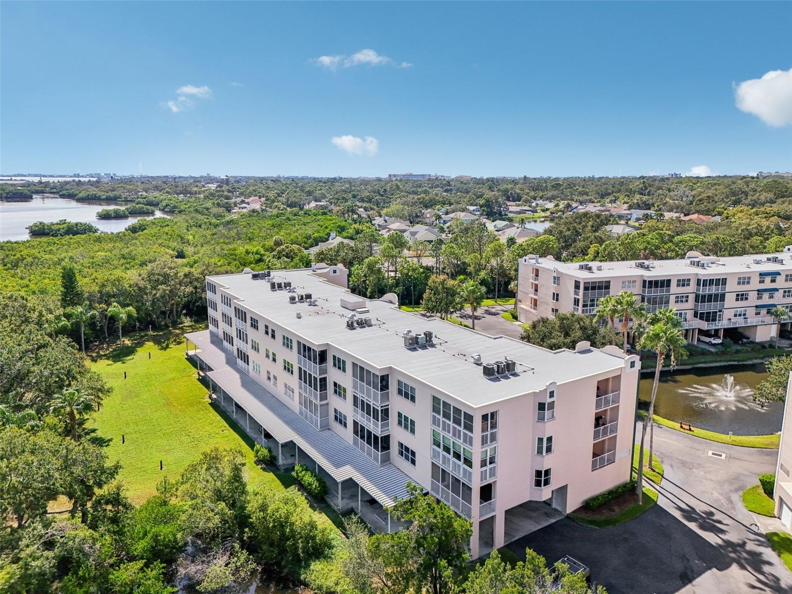 Image 17 of 25 For 6251 Shoreline Drive 2205