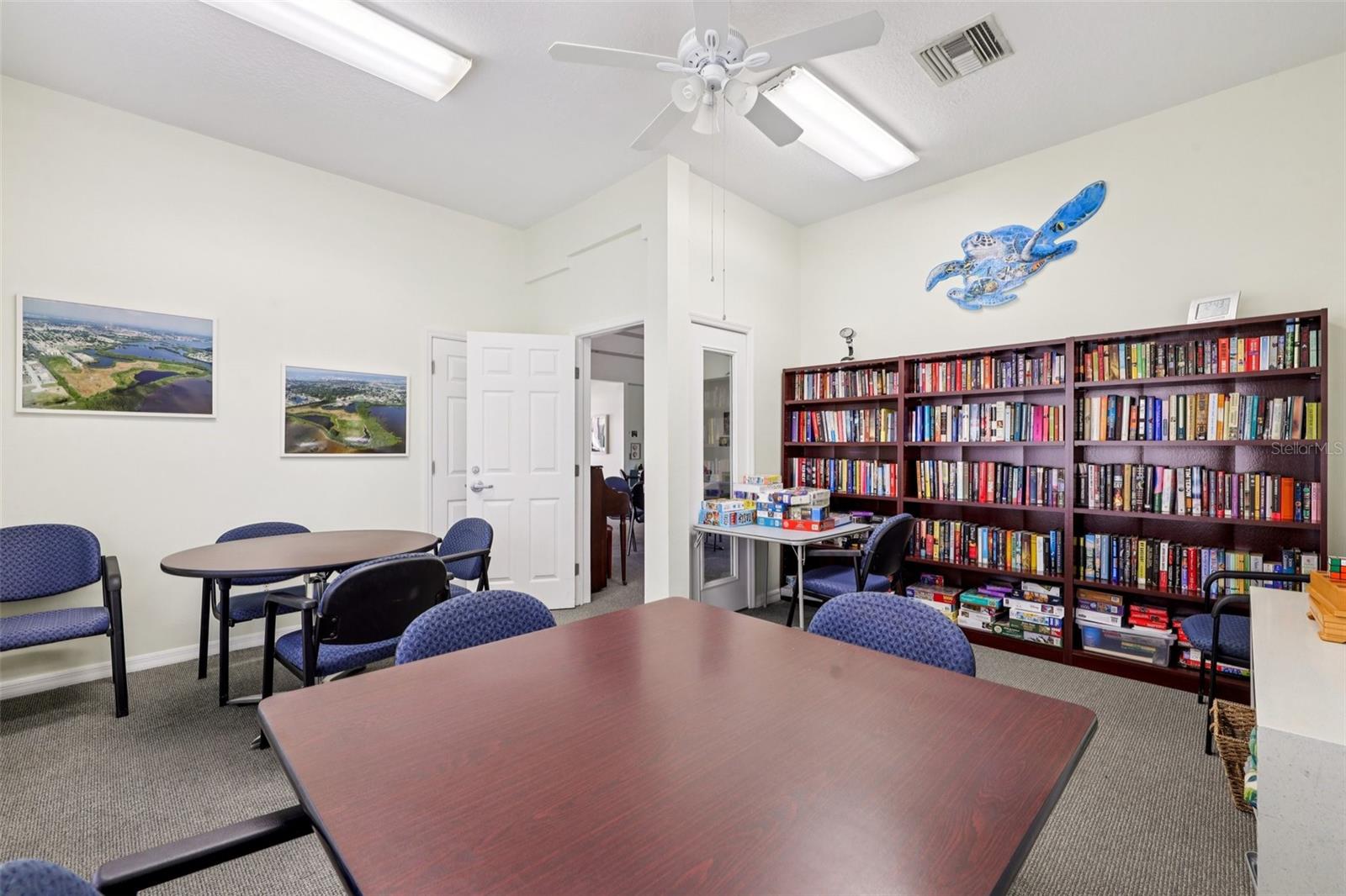 Image 21 of 25 For 6251 Shoreline Drive 2205