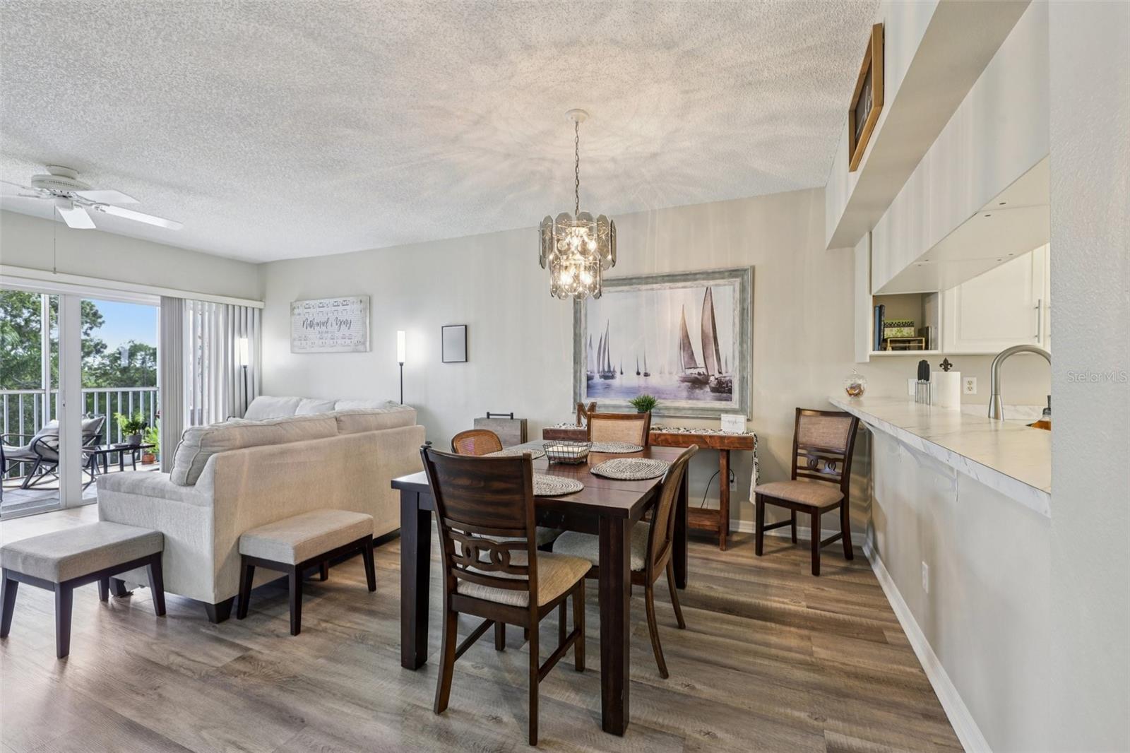 Image 5 of 25 For 6251 Shoreline Drive 2205