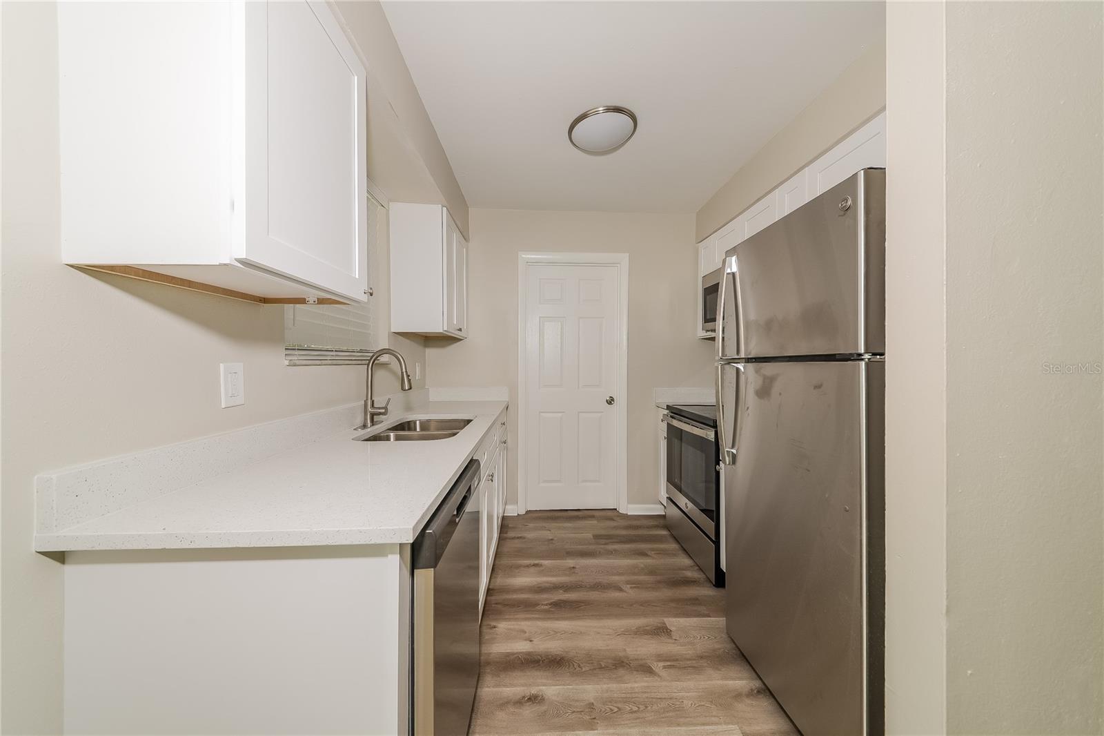 Image 5 of 16 For 316 59th Avenue Terrace W