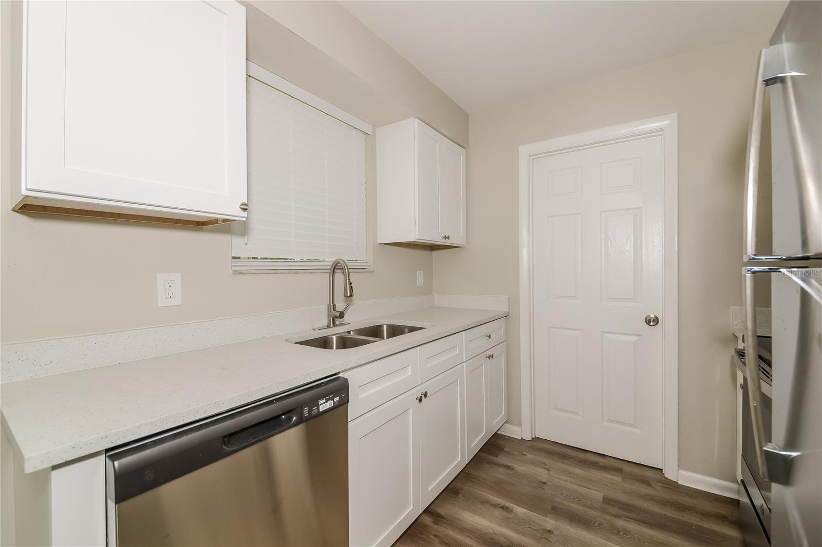 Image 6 of 16 For 316 59th Avenue Terrace W