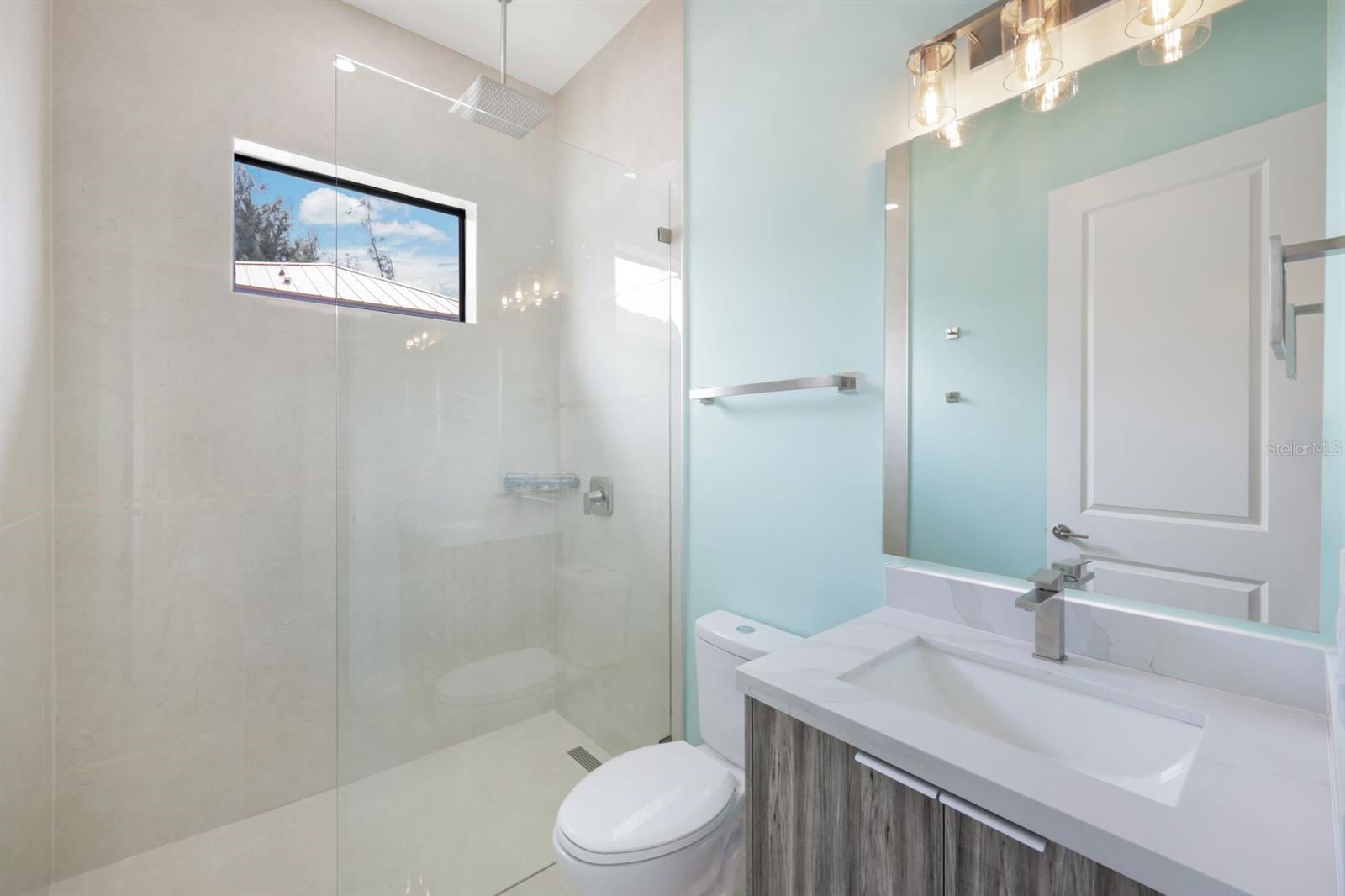 Image 27 of 32 For 2106 4th Street