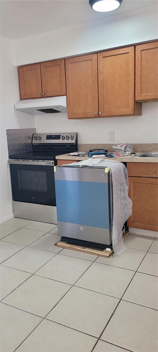 Image 18 of 27 For 2461 Dryer Avenue