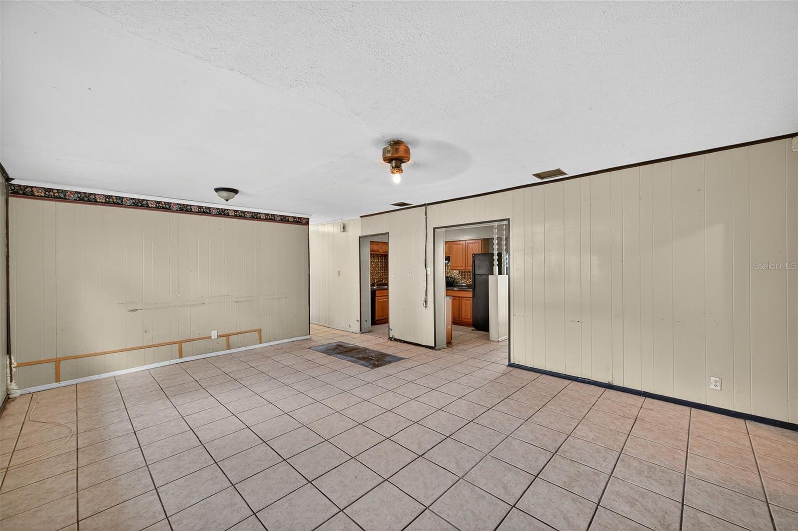 Image 10 of 46 For 207 Bougainvillea Avenue