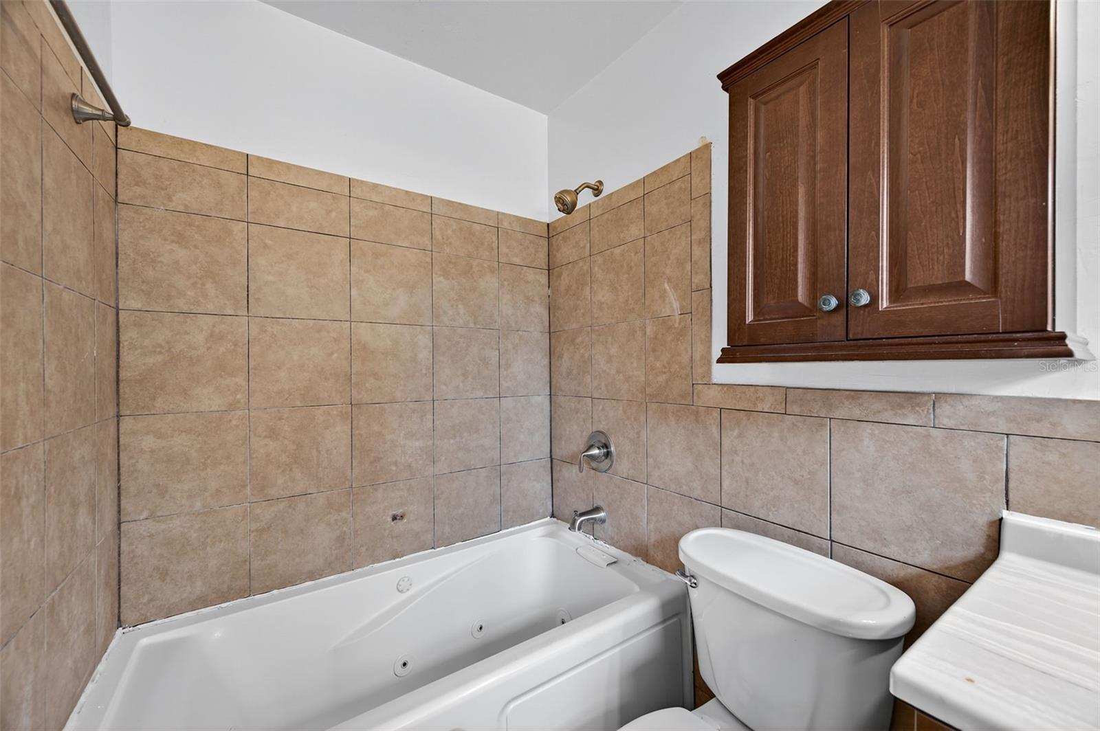 Image 20 of 46 For 207 Bougainvillea Avenue