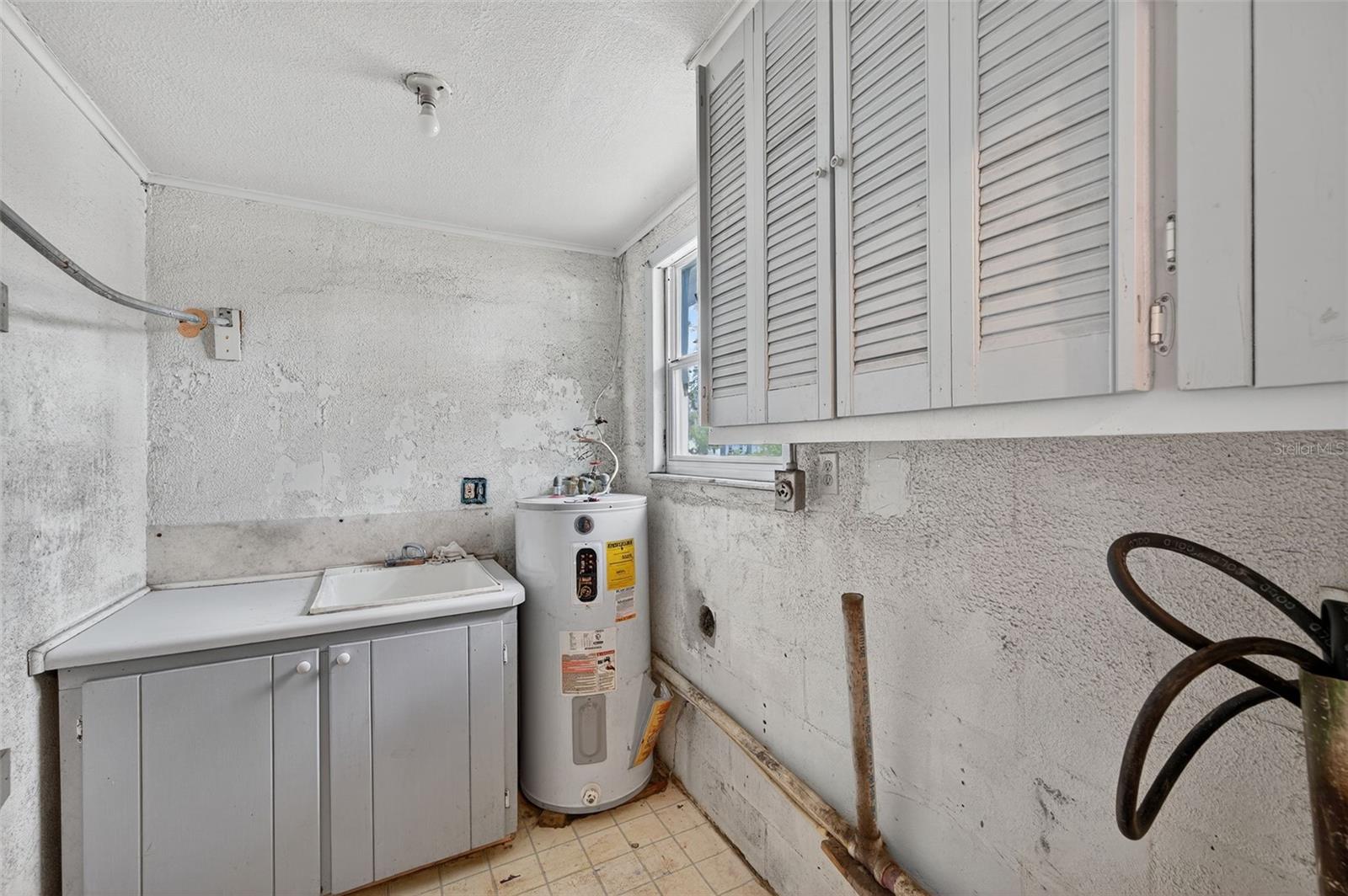 Image 35 of 46 For 207 Bougainvillea Avenue