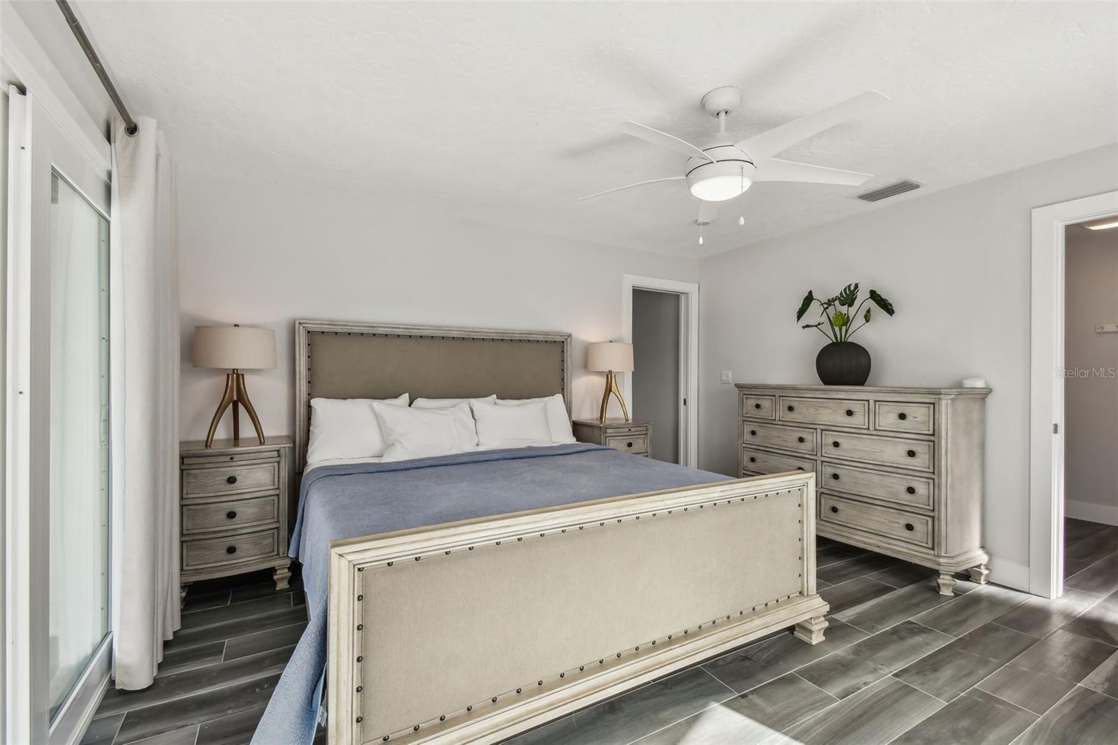 Image 30 of 63 For 1514 Sea Gull Drive S