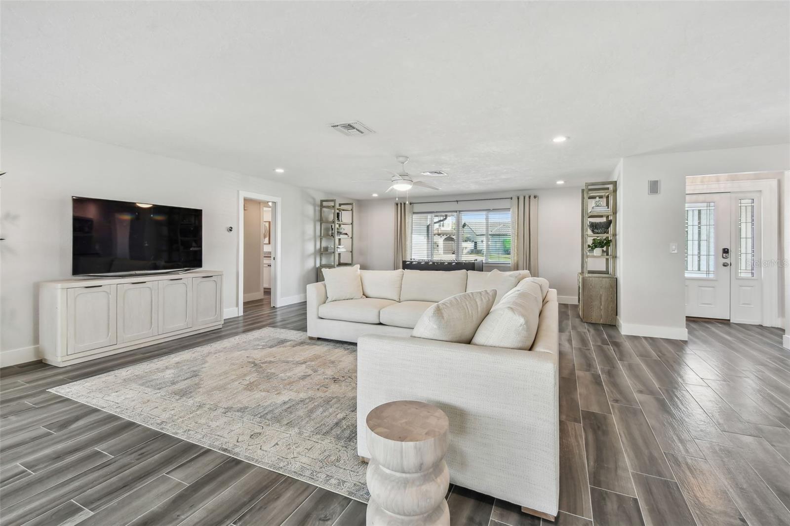 Image 9 of 63 For 1514 Sea Gull Drive S