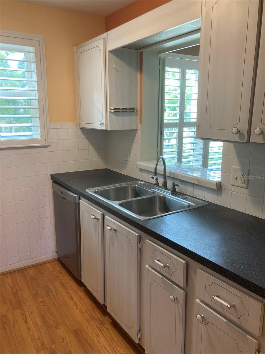 Image 12 of 43 For 5750 80th Street N D206