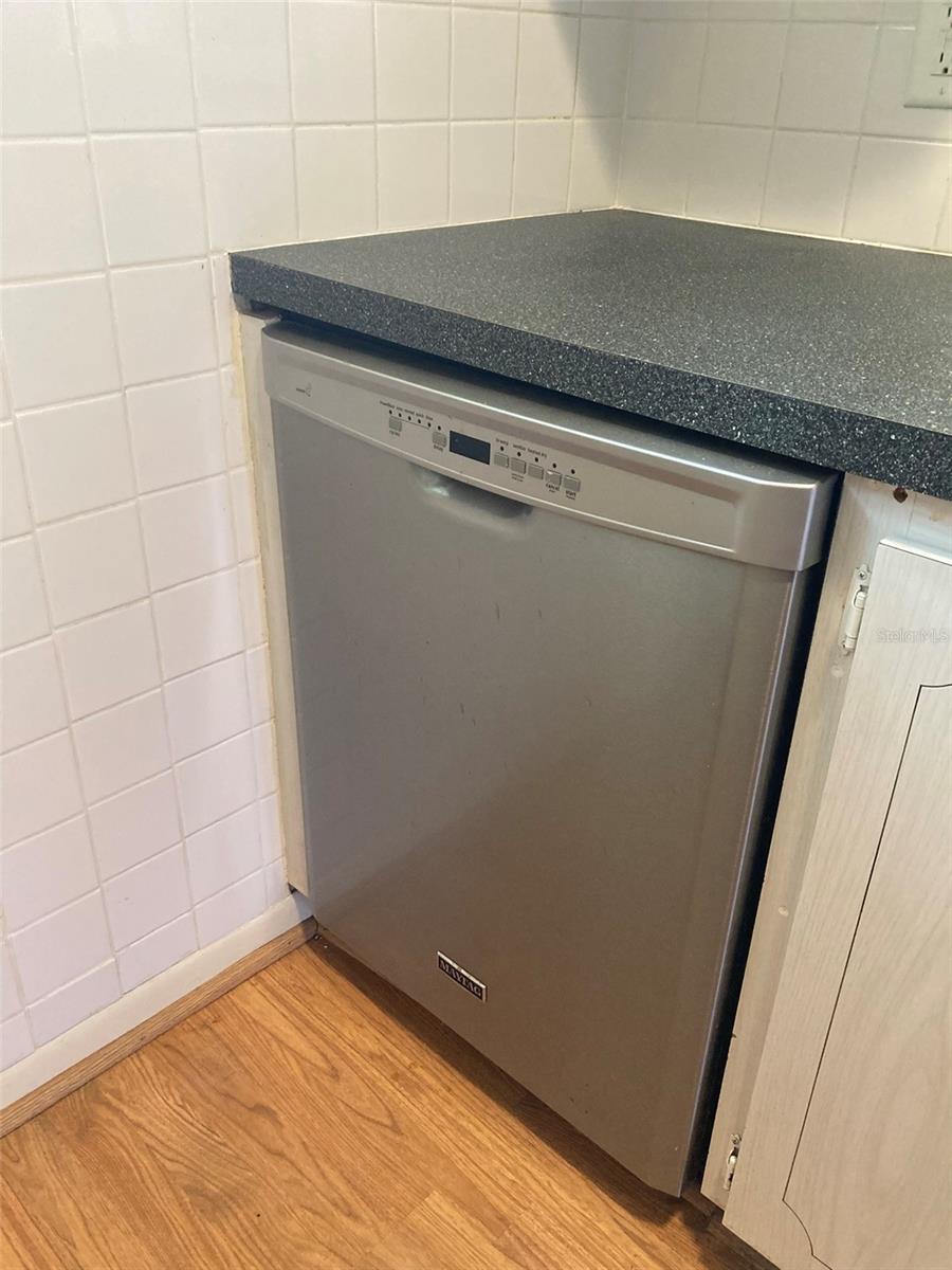 Image 13 of 43 For 5750 80th Street N D206