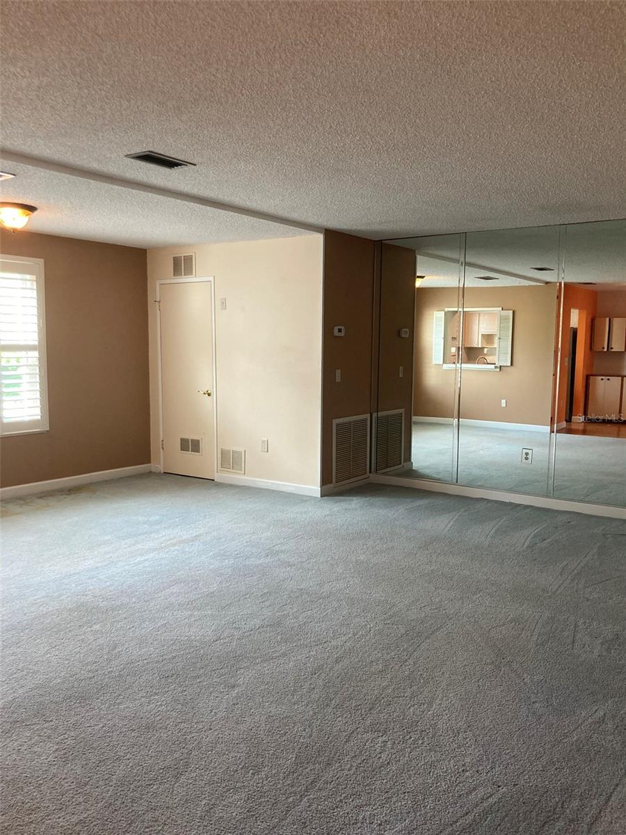 Image 5 of 43 For 5750 80th Street N D206