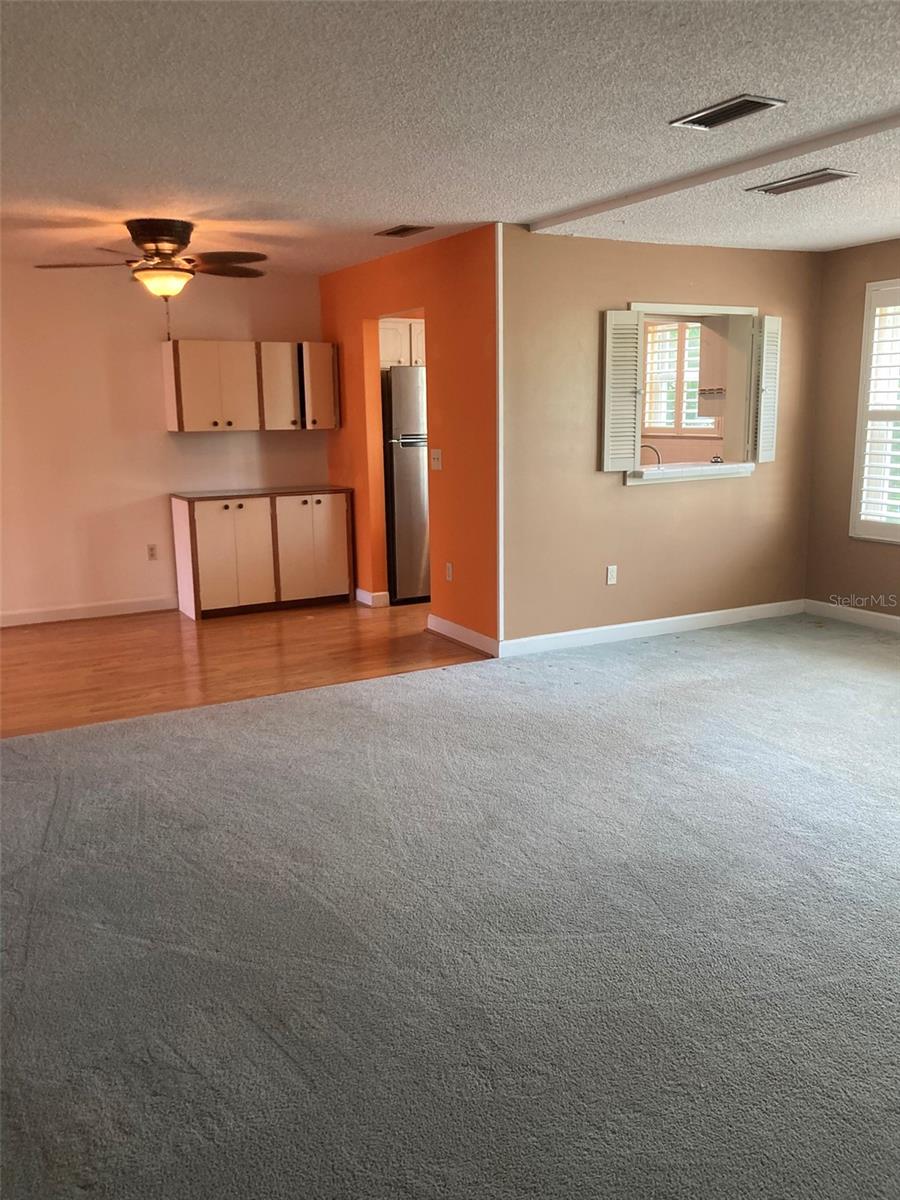 Image 6 of 43 For 5750 80th Street N D206