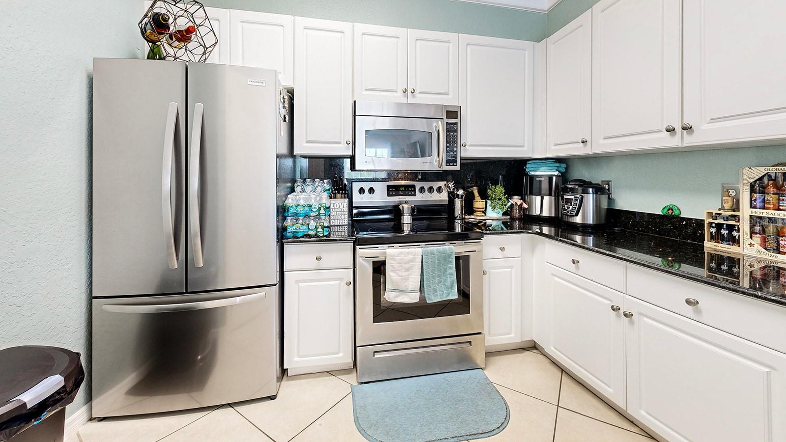 Image 9 of 39 For 4345 Bayside Village Drive 104