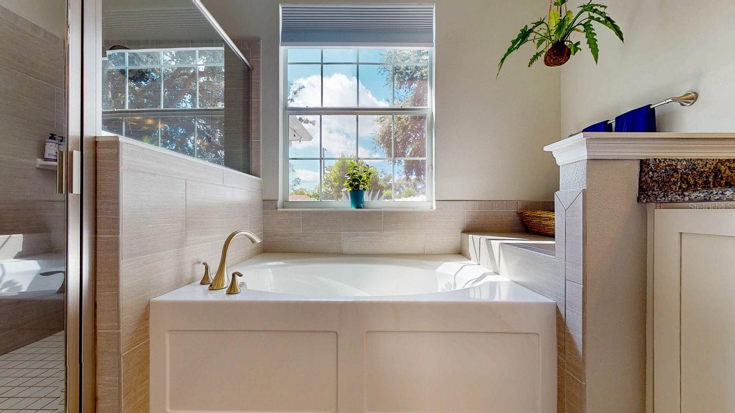 Image 33 of 54 For 1824 Bonita Way S