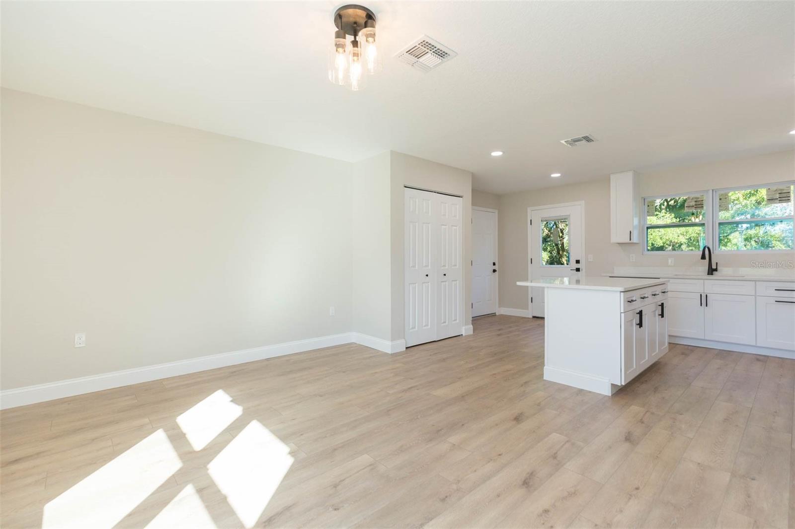 Image 10 of 56 For 37321 Orange Row Lane