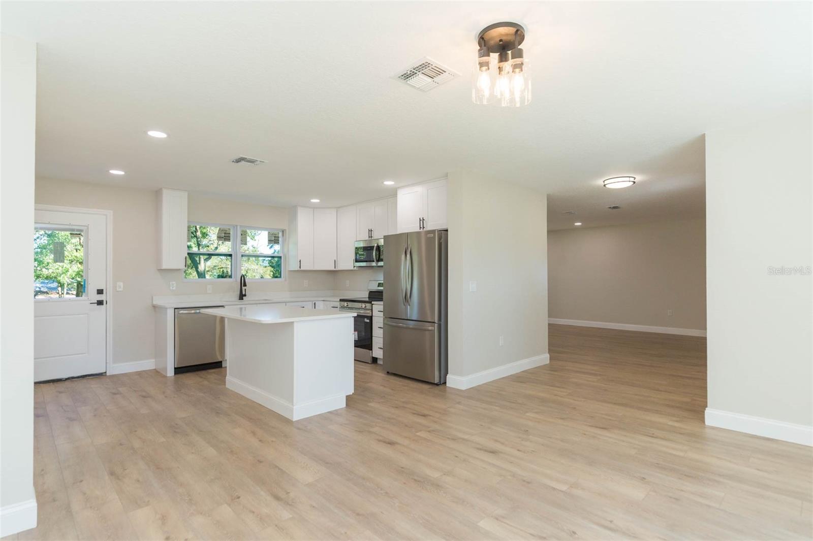 Image 11 of 56 For 37321 Orange Row Lane