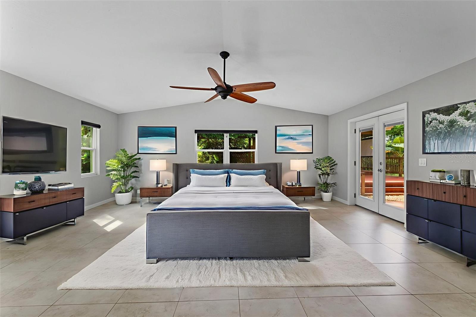 Image 29 of 52 For 405 1st Avenue Se