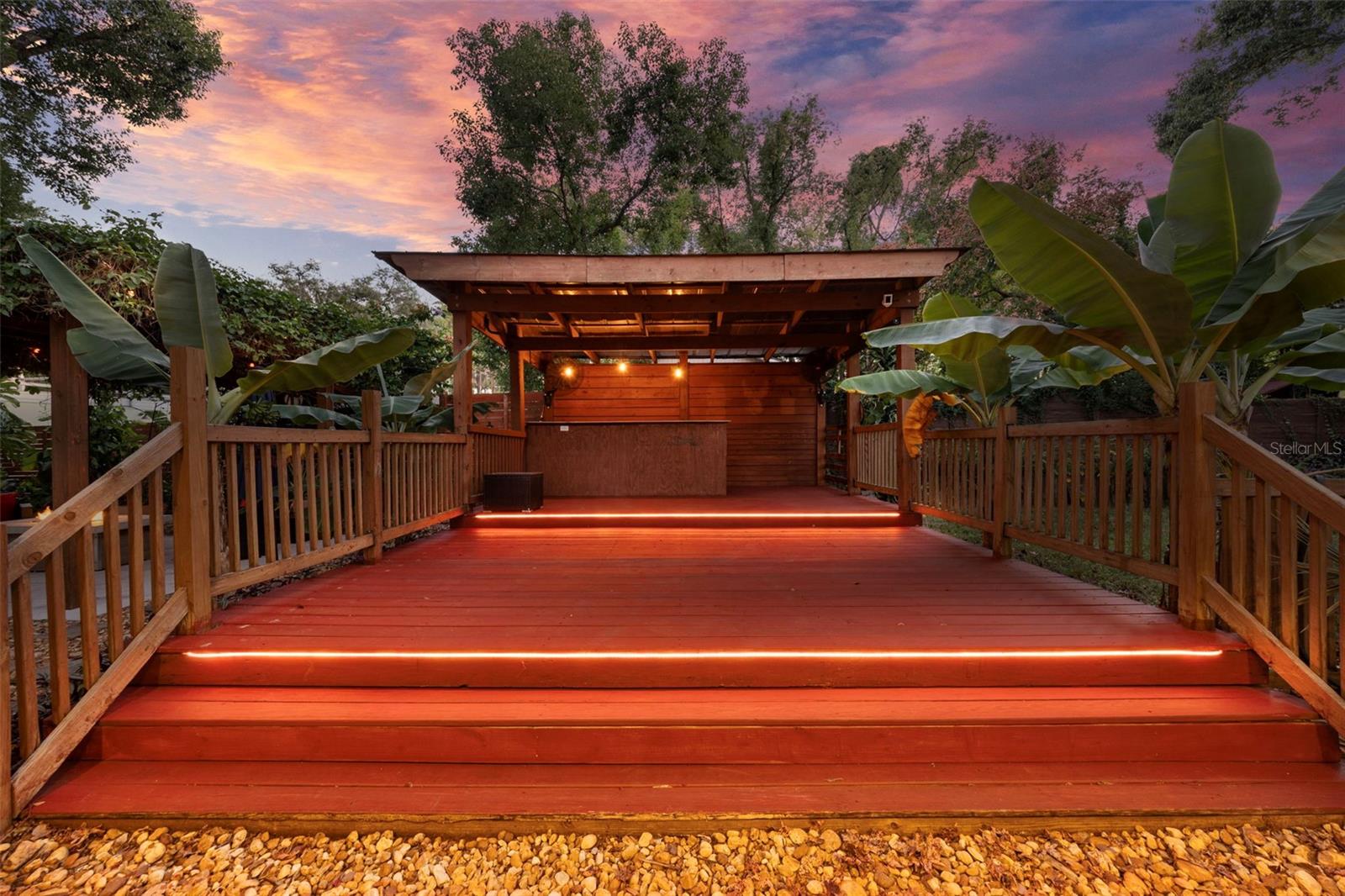 Image 35 of 52 For 405 1st Avenue Se