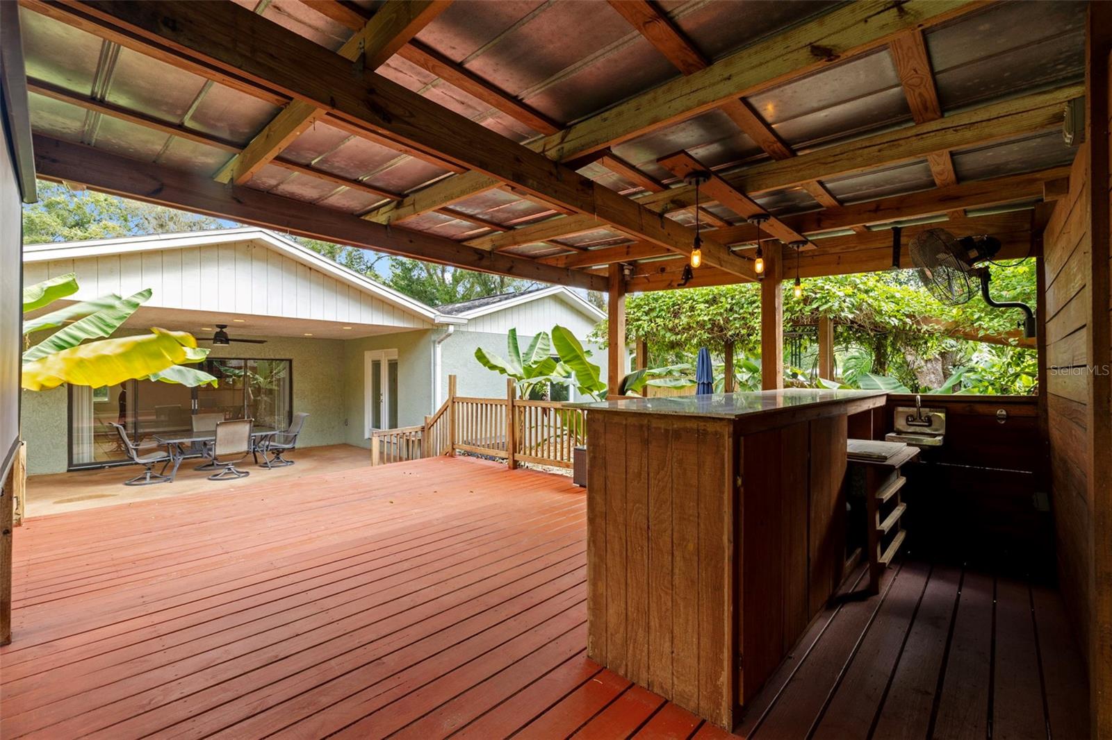 Image 39 of 52 For 405 1st Avenue Se