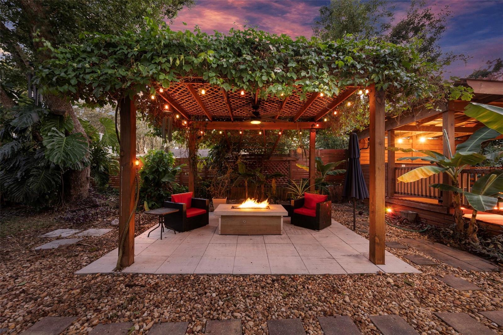 Image 46 of 52 For 405 1st Avenue Se