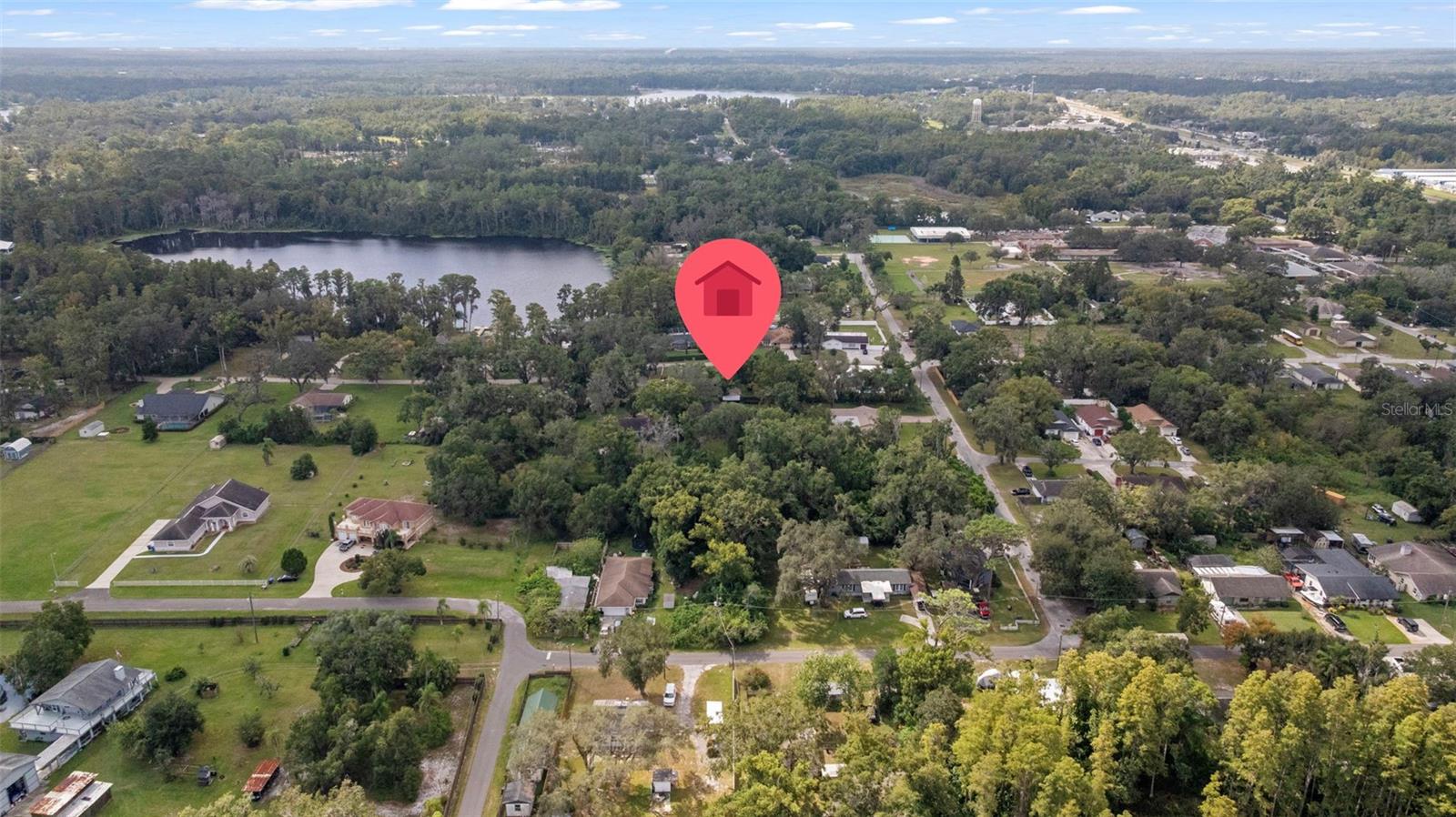 Image 50 of 52 For 405 1st Avenue Se