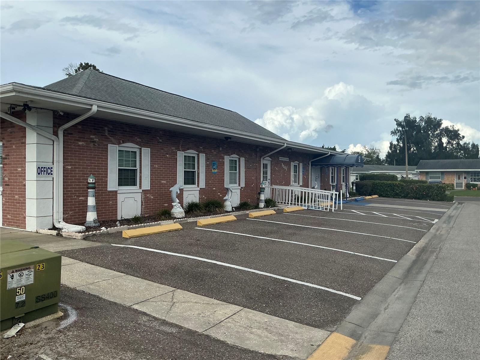 Image 15 of 17 For 4994 Jonquil Place N 278