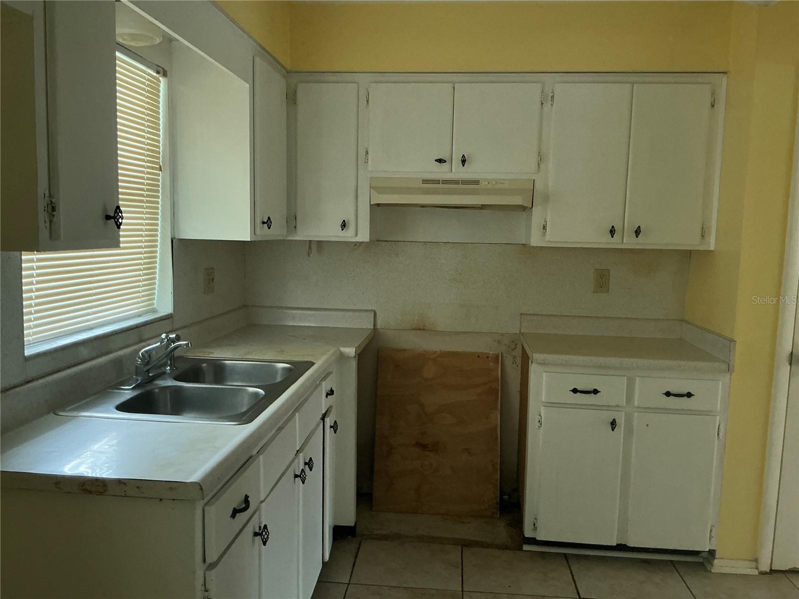 Image 5 of 17 For 4994 Jonquil Place N 278