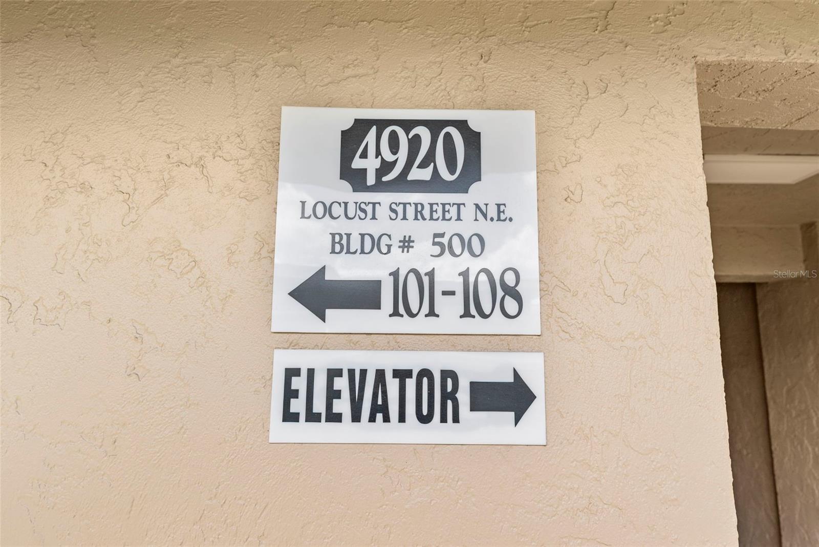 Image 33 of 45 For 4920 Locust Street Ne 104