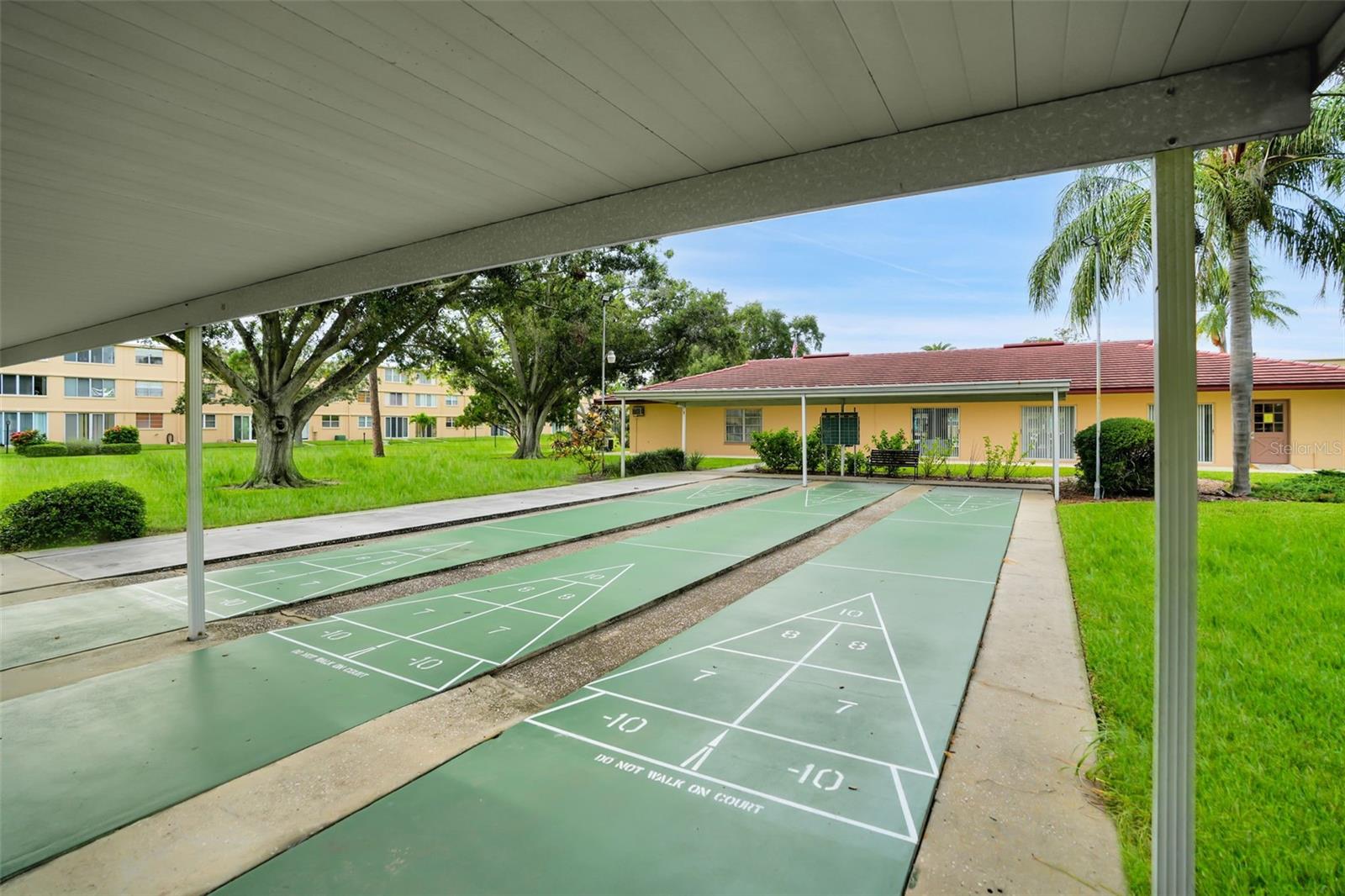 Image 39 of 45 For 4920 Locust Street Ne 104