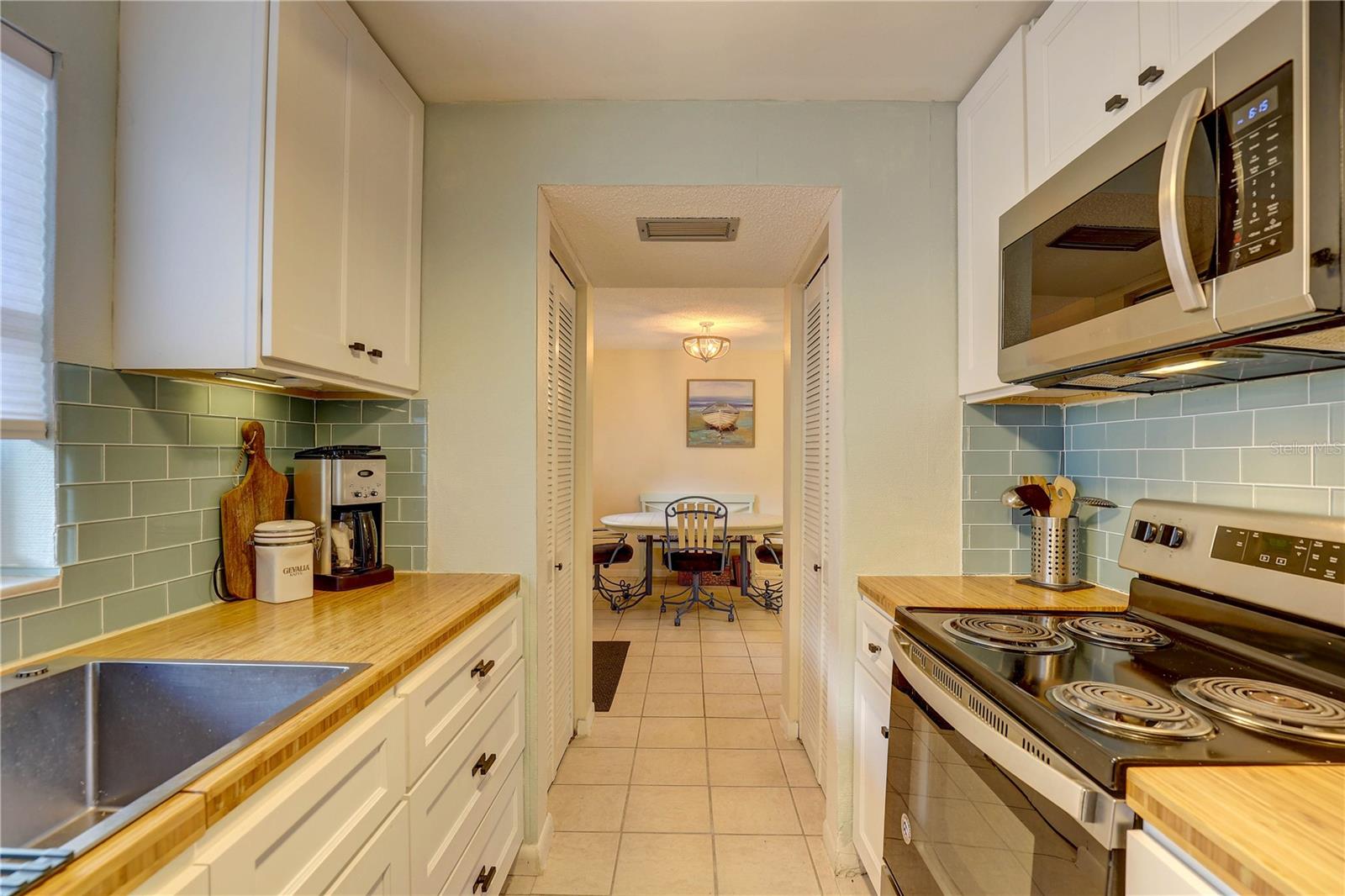 Image 13 of 31 For 2750 Bay Drive 4d