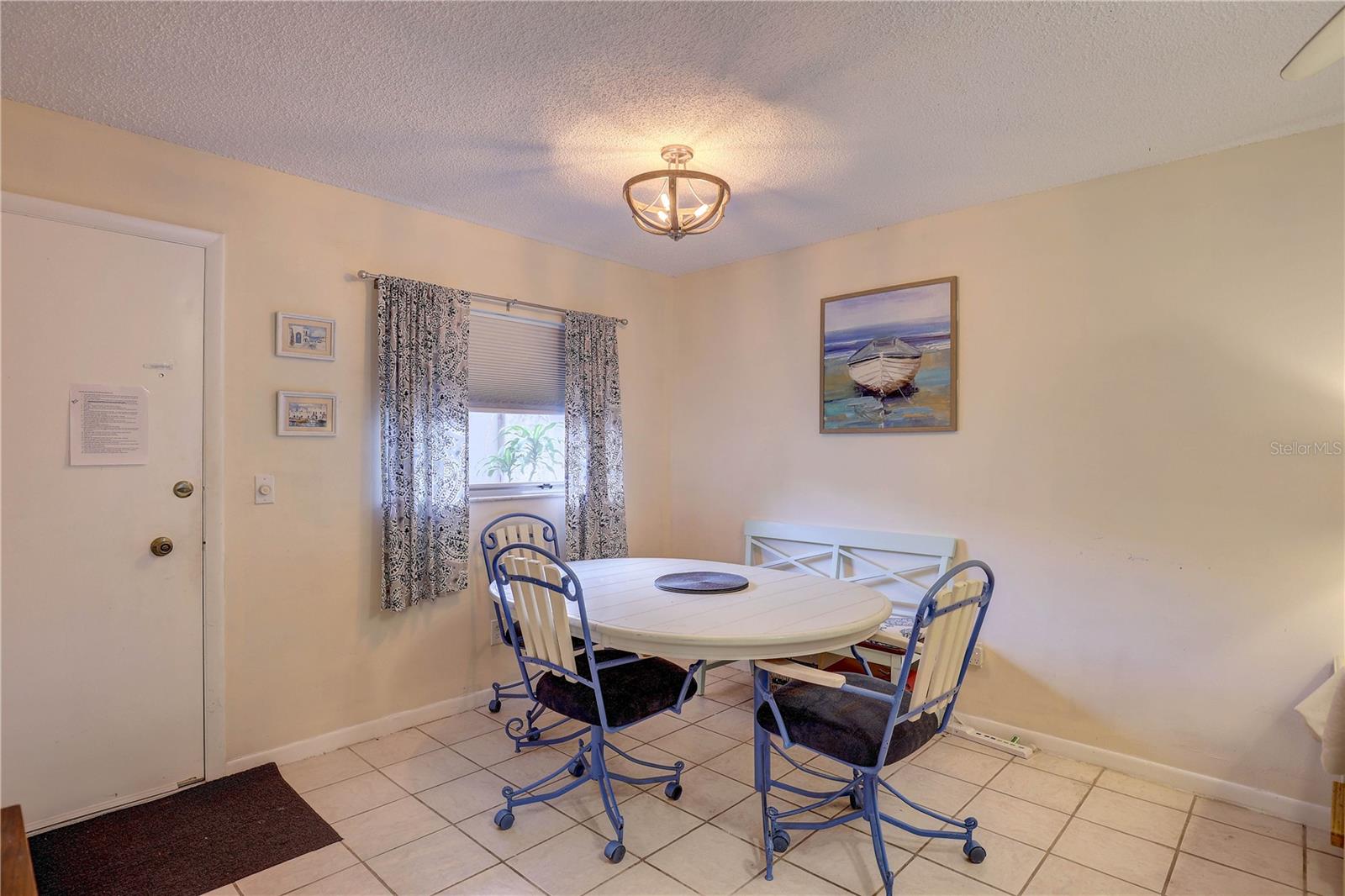 Image 14 of 31 For 2750 Bay Drive 4d