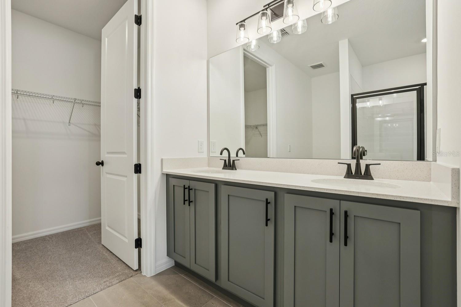 Image 31 of 40 For 2211 Broadbrook Drive