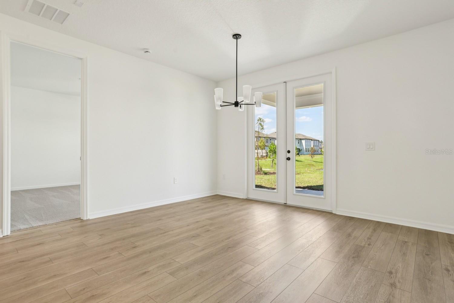 Image 9 of 40 For 2211 Broadbrook Drive