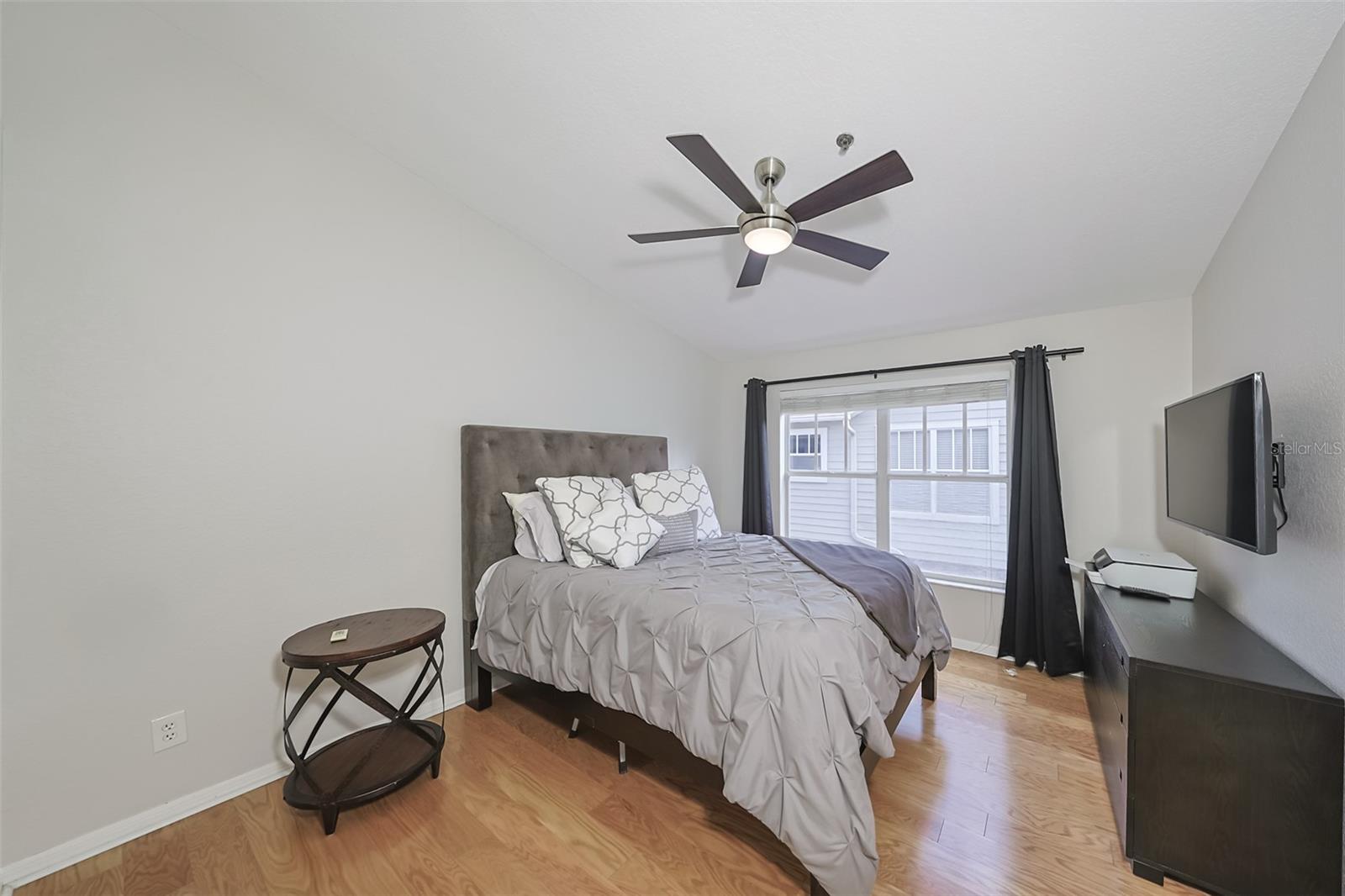 Image 27 of 56 For 2403 Palm Drive 2