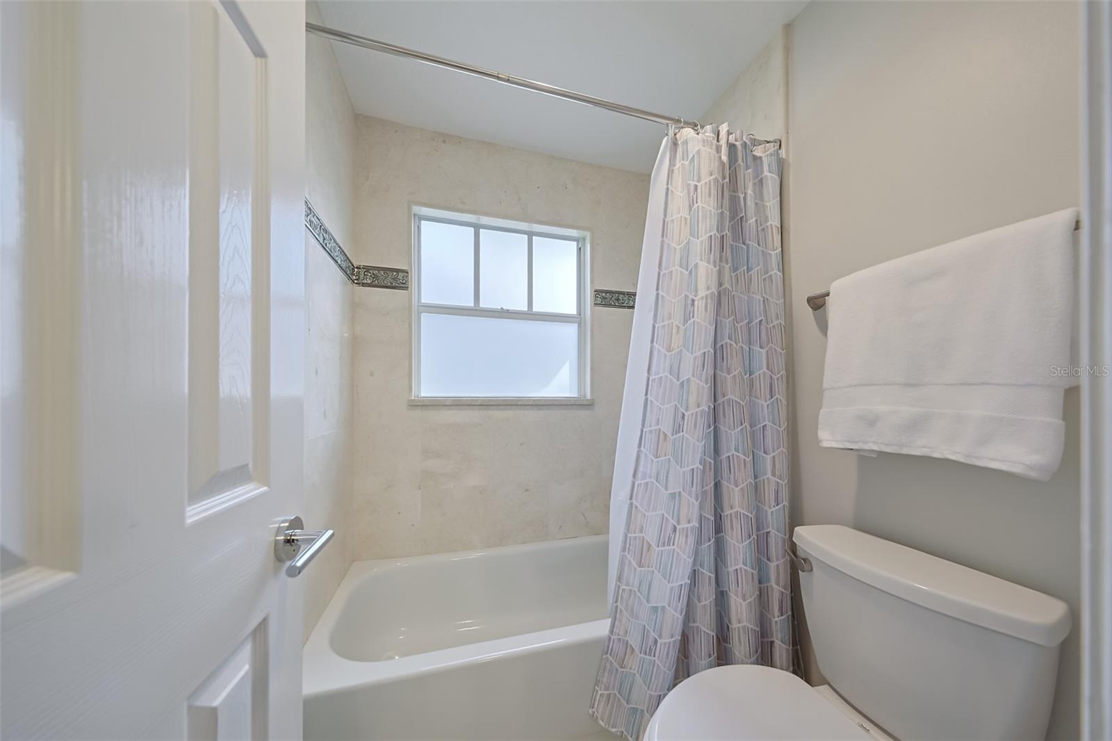 Image 30 of 56 For 2403 Palm Drive 2