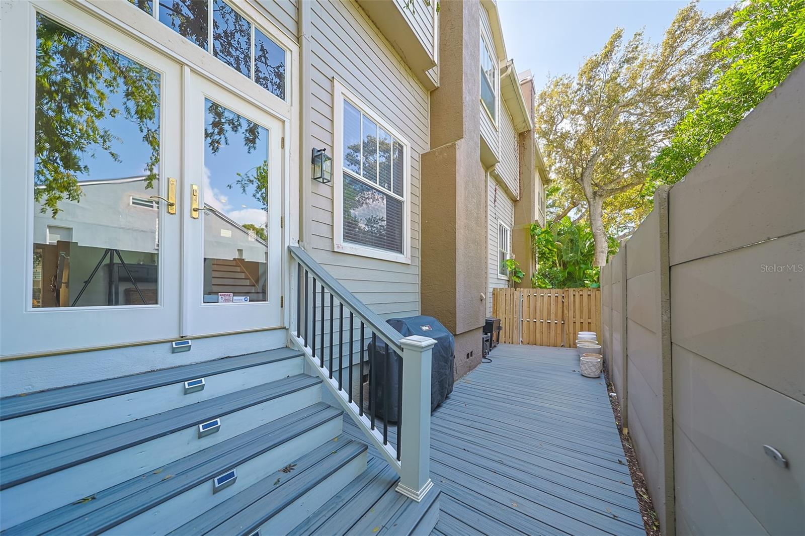 Image 35 of 56 For 2403 Palm Drive 2